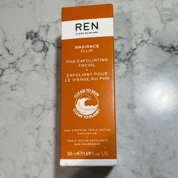 Ren Clean Skincare Other - REN Clean Skincare Radiance Éclat PHA Exfoliating Facial - Orange